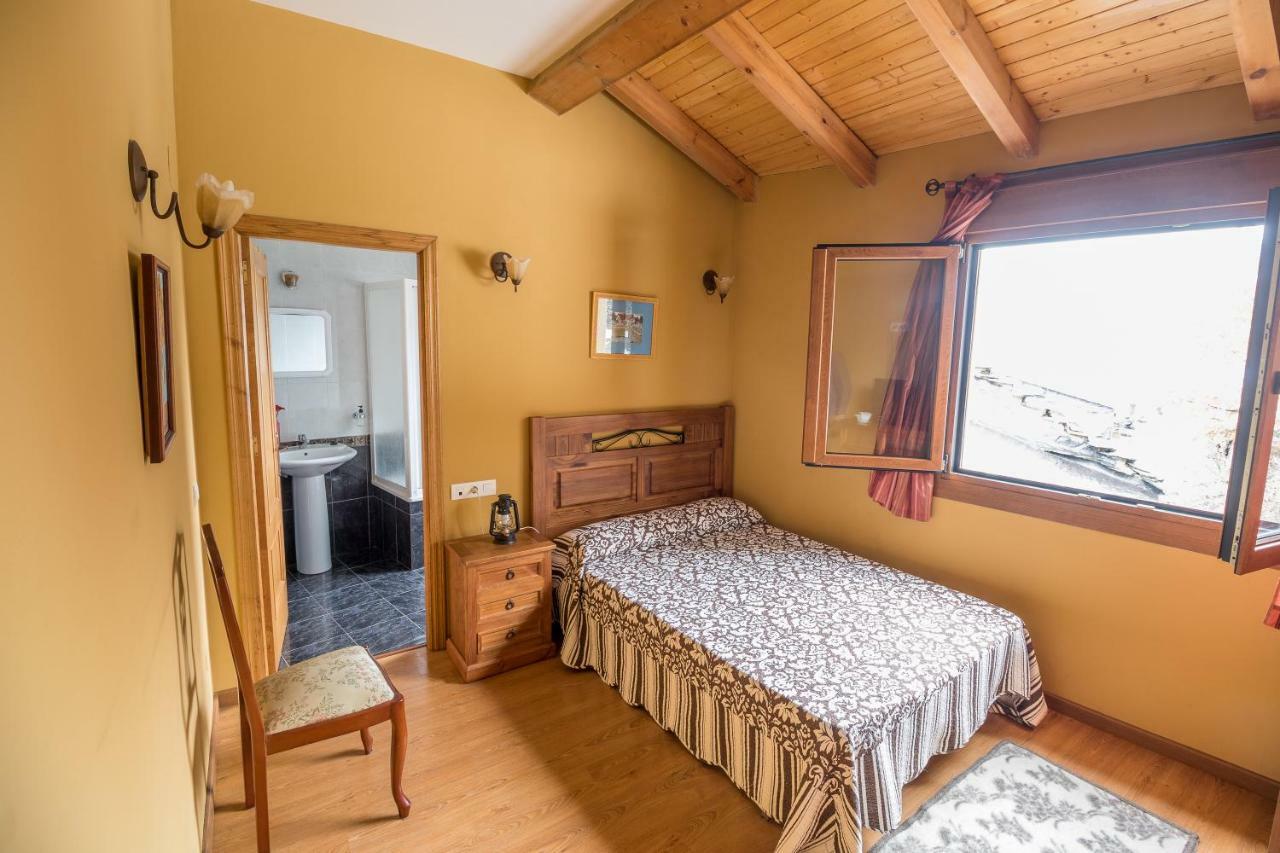 Casa Rural La Fuente Tejedo del Sil 部屋 写真
